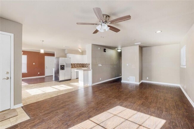 Building Photo - 4710 Little Hill Cir