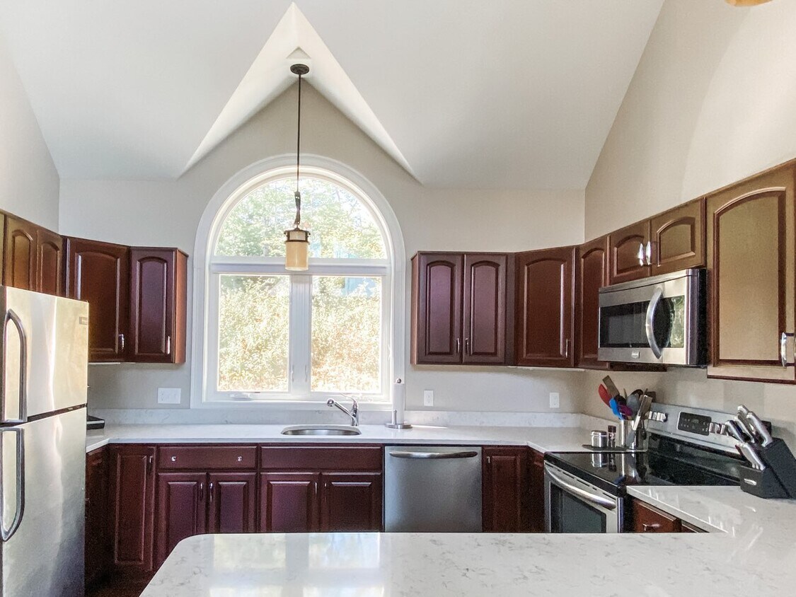 Foto principal - 52 Weeping Birches Ln