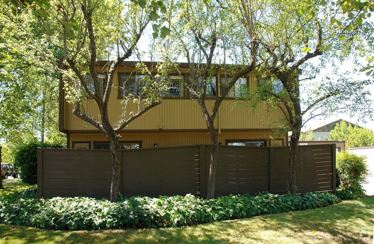 Foto del edificio - 1701-1703 W 3rd St