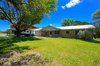 Foto del edificio - Nice Country living!