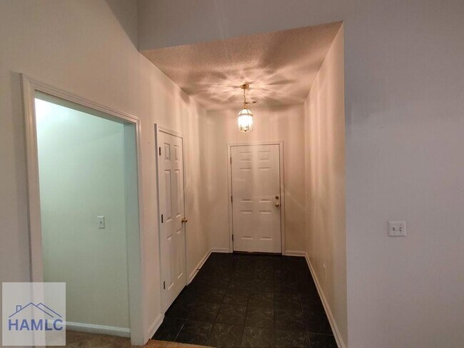 Foto del edificio - 801 Hopeton Ct