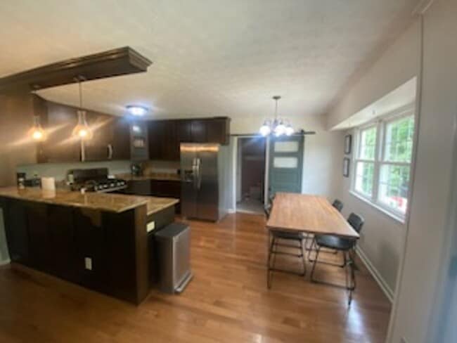 Building Photo - 230 Wintergreen Dr