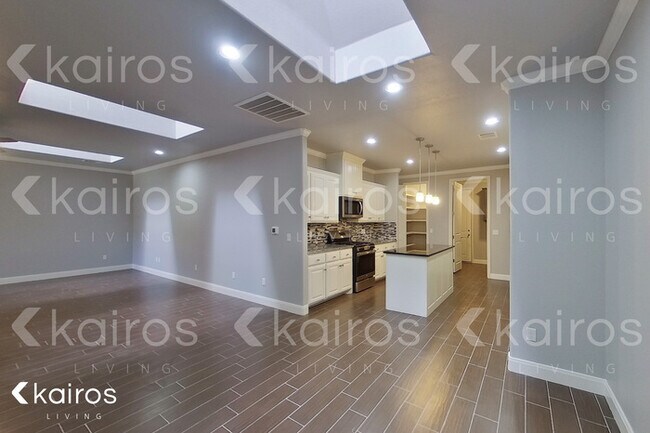 Foto del edificio - 7308 Mosley St