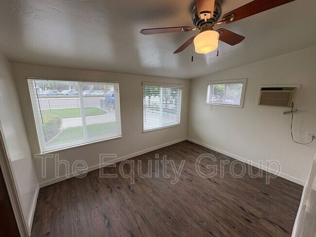Foto del edificio - 309 W Noble Ave