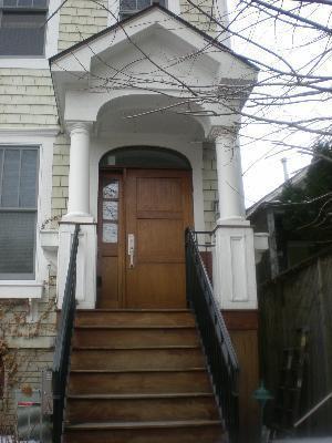Primary Photo - 1028 W Wolfram St