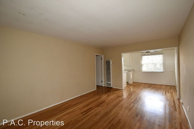 Foto del edificio - 1 br, 1 bath Apartment - 1212 N Hollywood ...