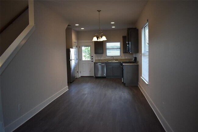 Foto del edificio - 1300 Black Locust Drive West