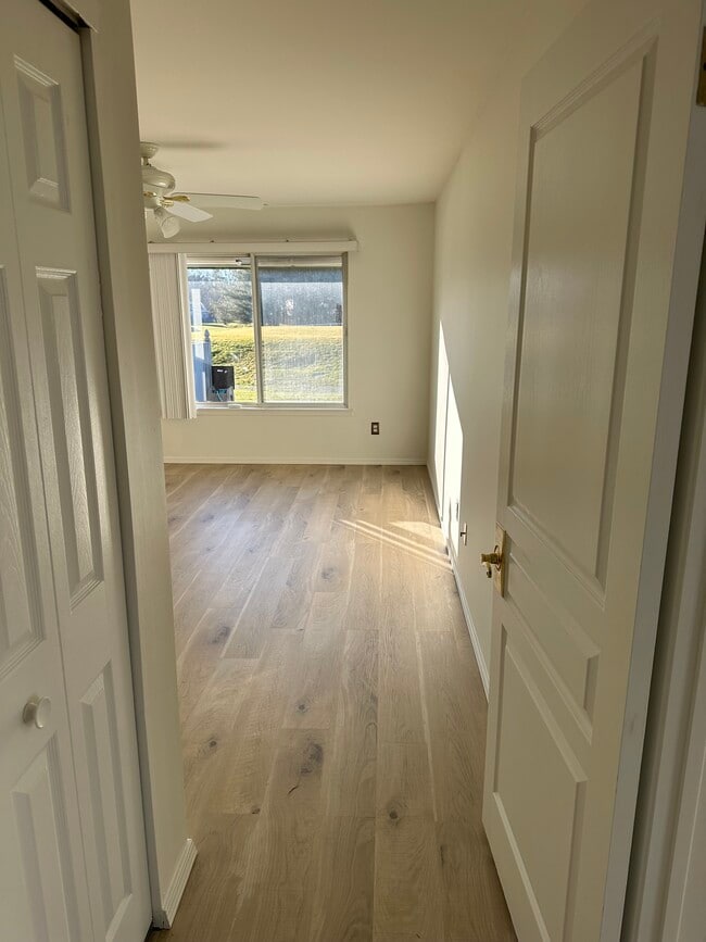 Foto del edificio - 745 Spring Lake Dr