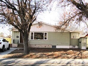 Building Photo - 1325 Texas Ave