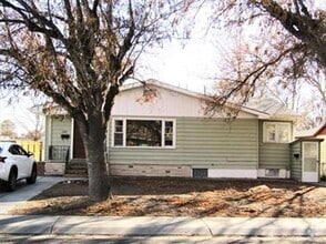 Building Photo - 1325 Texas Ave