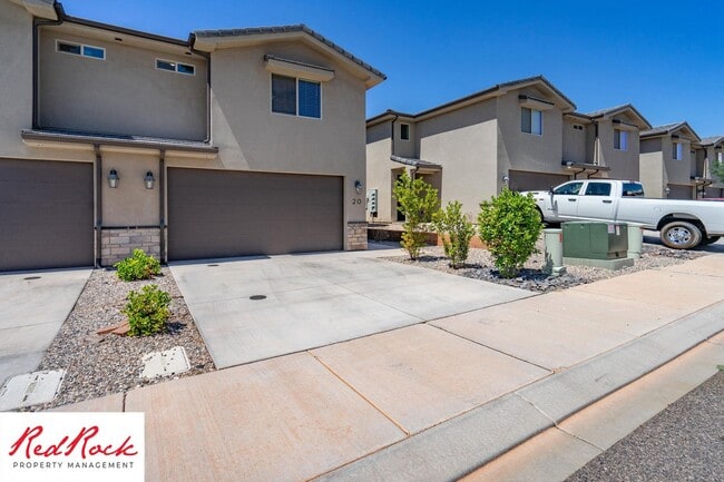 Foto del edificio - Newer Build! 3 Bedroom, 2.5 Bathroom with a 2 car garage!