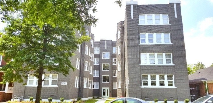 Primary Photo - BEAUTIFUL 2 BED/1 BATH APARTMENT IN GHENT!