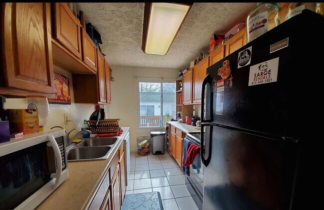 Foto del edificio - 2128 E 5th St