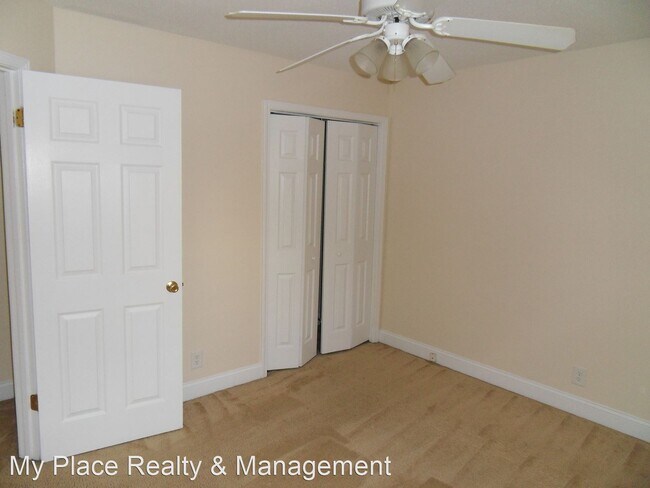 Building Photo - 3 br, 1.5 bath House - 215 Maplewood Dr