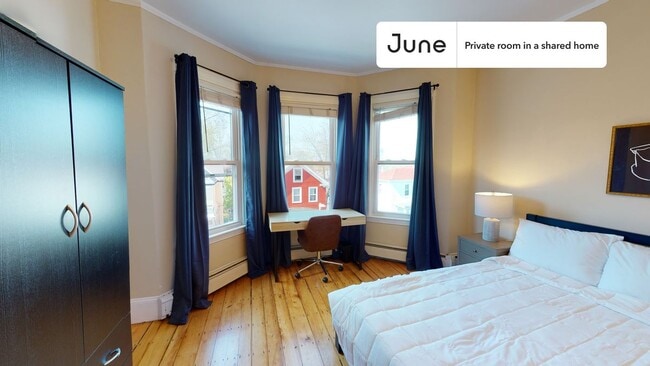 Building Photo - Private bedroom in 4 bed/1 bath Home