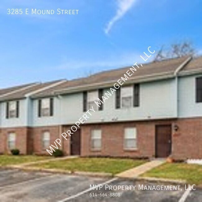 Building Photo - Parkview Townhomes - Newly Renovated 2 Bed...