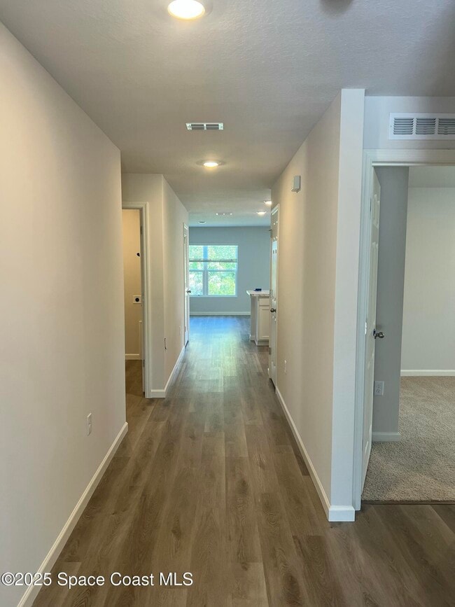 Foto del edificio - 881 Hollahan Rd SE