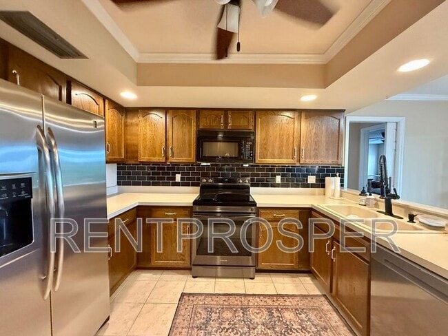 Photo - 1739 Lake Marion Dr House