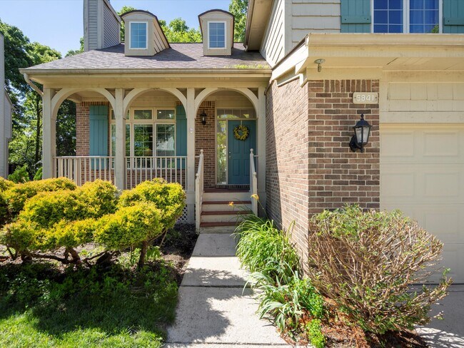Building Photo - 5841 Lafayette Ln