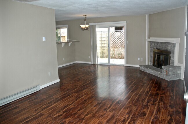 Photo - 7026 SE Woodward Townhome