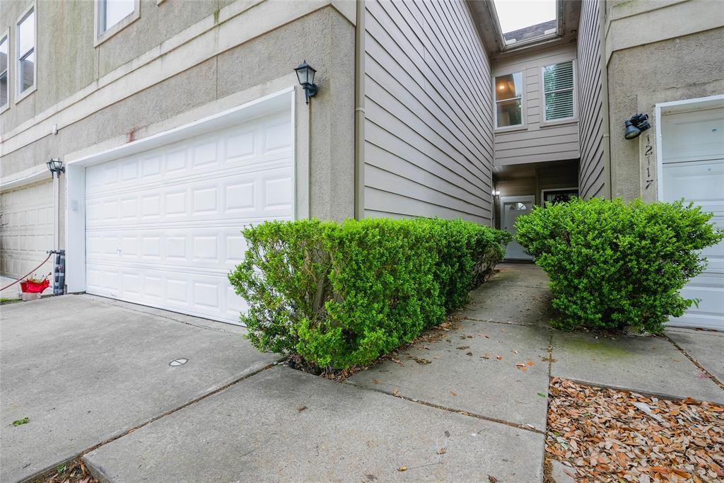 Foto principal - 12115 Dashwood Dr