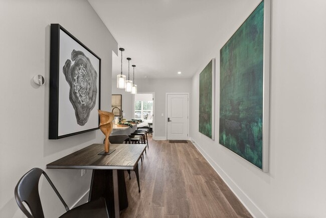 Interior Photo - Treesort Luxury Living