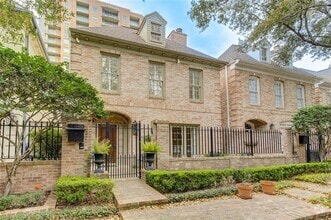 Building Photo - 2310 Briarglen Dr