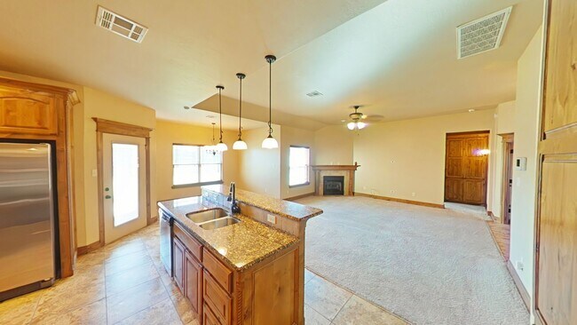 Foto del edificio - 7212 Stradford Ave