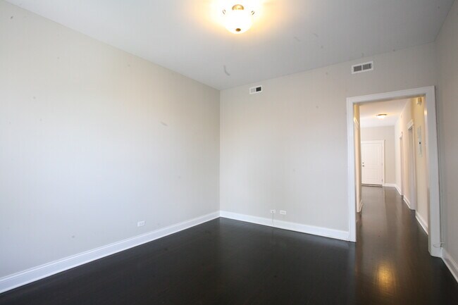 Foto del edificio - 3224 N Monticello Ave