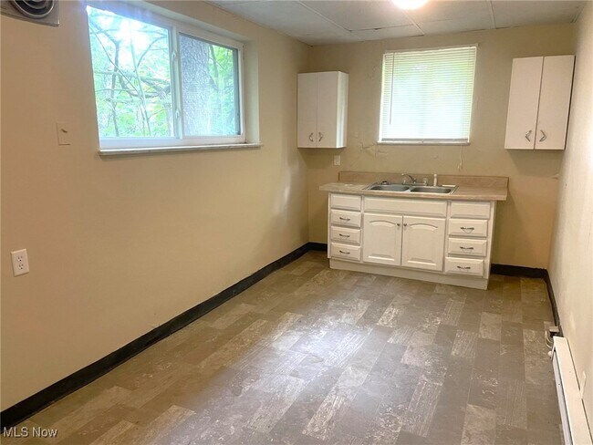 Foto del edificio - 2809 Sunset Blvd