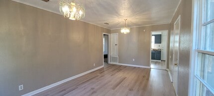 Building Photo - 2819 Drexel St