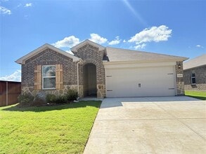 Building Photo - 3430 MARIE Dr