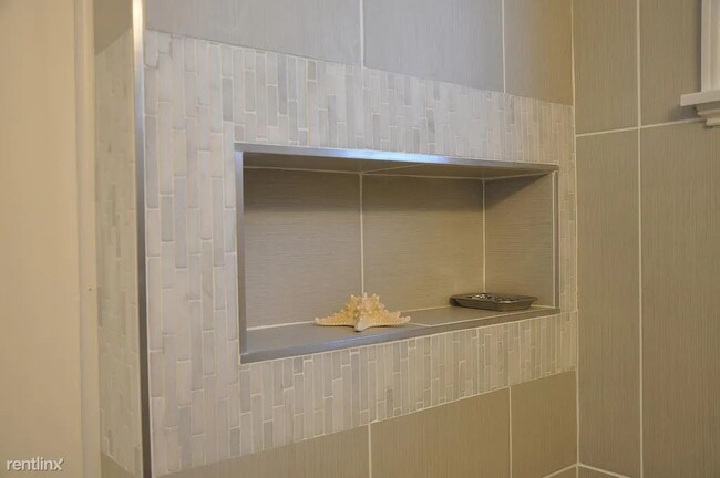 Foto del edificio - 2 br, 1 bath House - 179 Auburndale Ave