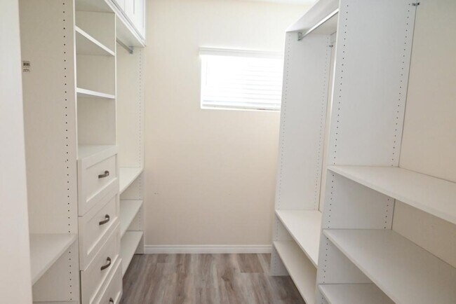 Foto del edificio - 20503 Madrona Ave