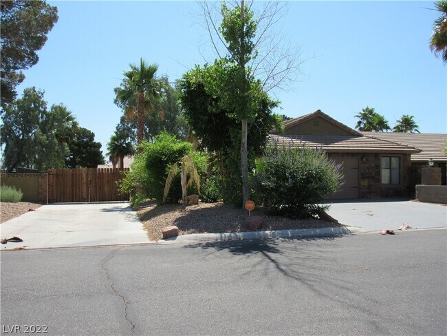 Building Photo - 5801 W Patrick Ln
