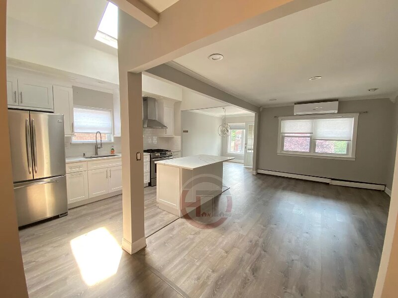 Primary Photo - 3213 Randolph Pl