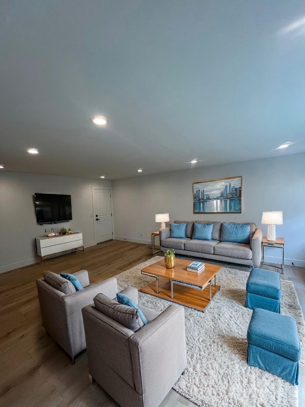 Building Photo - 17422 Keelson Ln