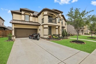 Building Photo - 5730 Balcones Ridge Ln