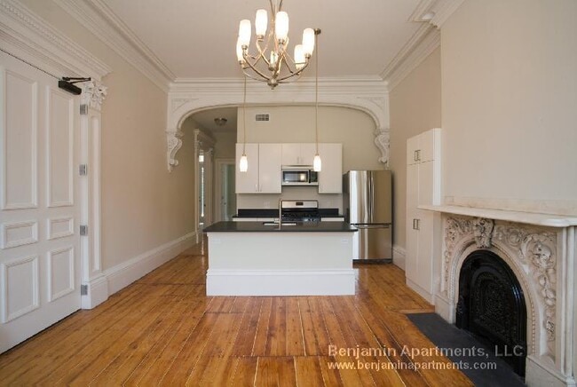 Foto del edificio - 658 Massachusetts Ave