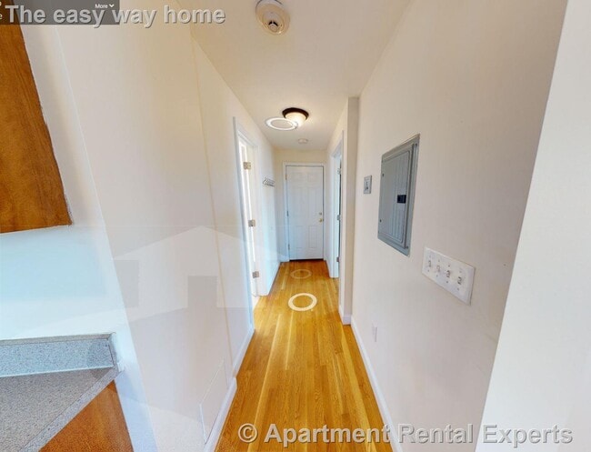 Foto del edificio - 1056 Cambridge St