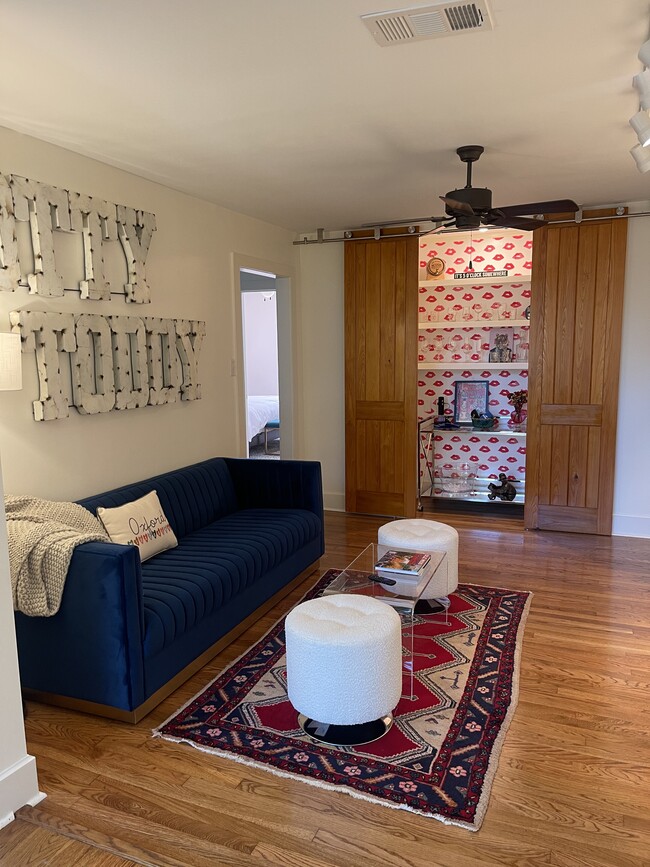 Building Photo - 311 Longest Rd