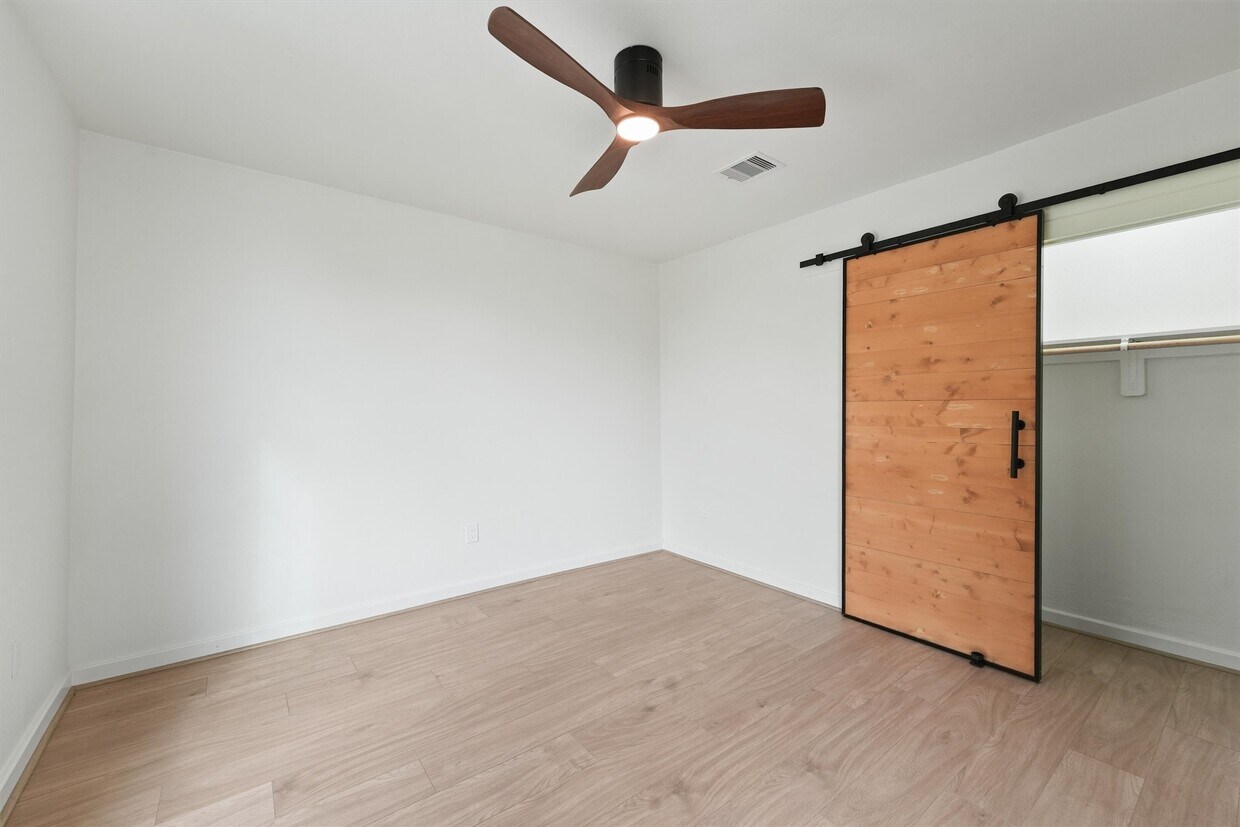 Foto principal - 4027 Ursuline St