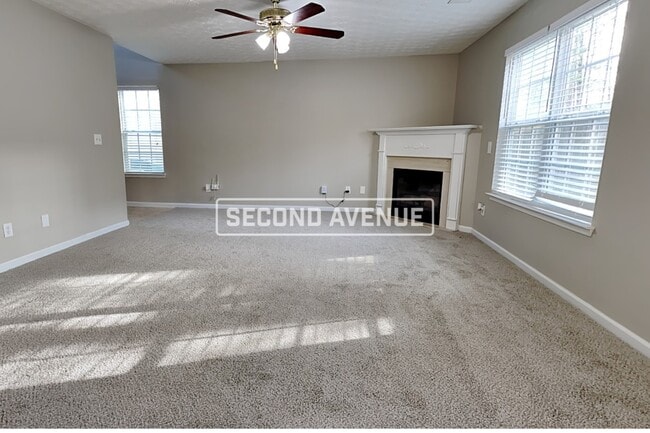 Building Photo - 448 Kirkland DR