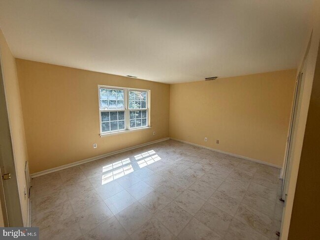 Foto del edificio - 922 Montgomery Ave