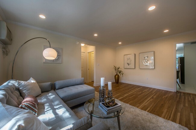 Foto del edificio - 54 Alton Pl