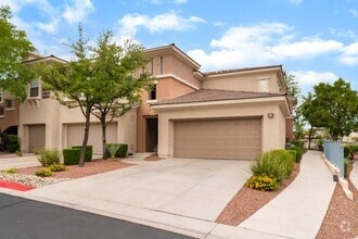 Building Photo - 10830 Amber Ridge Dr