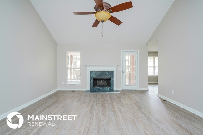 Building Photo - 604 Woodland Hills Dr