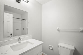 Building Photo - 15524 Crystal Lake Dr