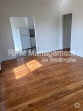 Building Photo - 1523 N McCadden Pl
