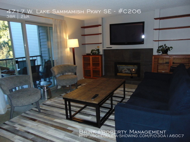 Building Photo - 4717 W Lake Sammamish Pky SE